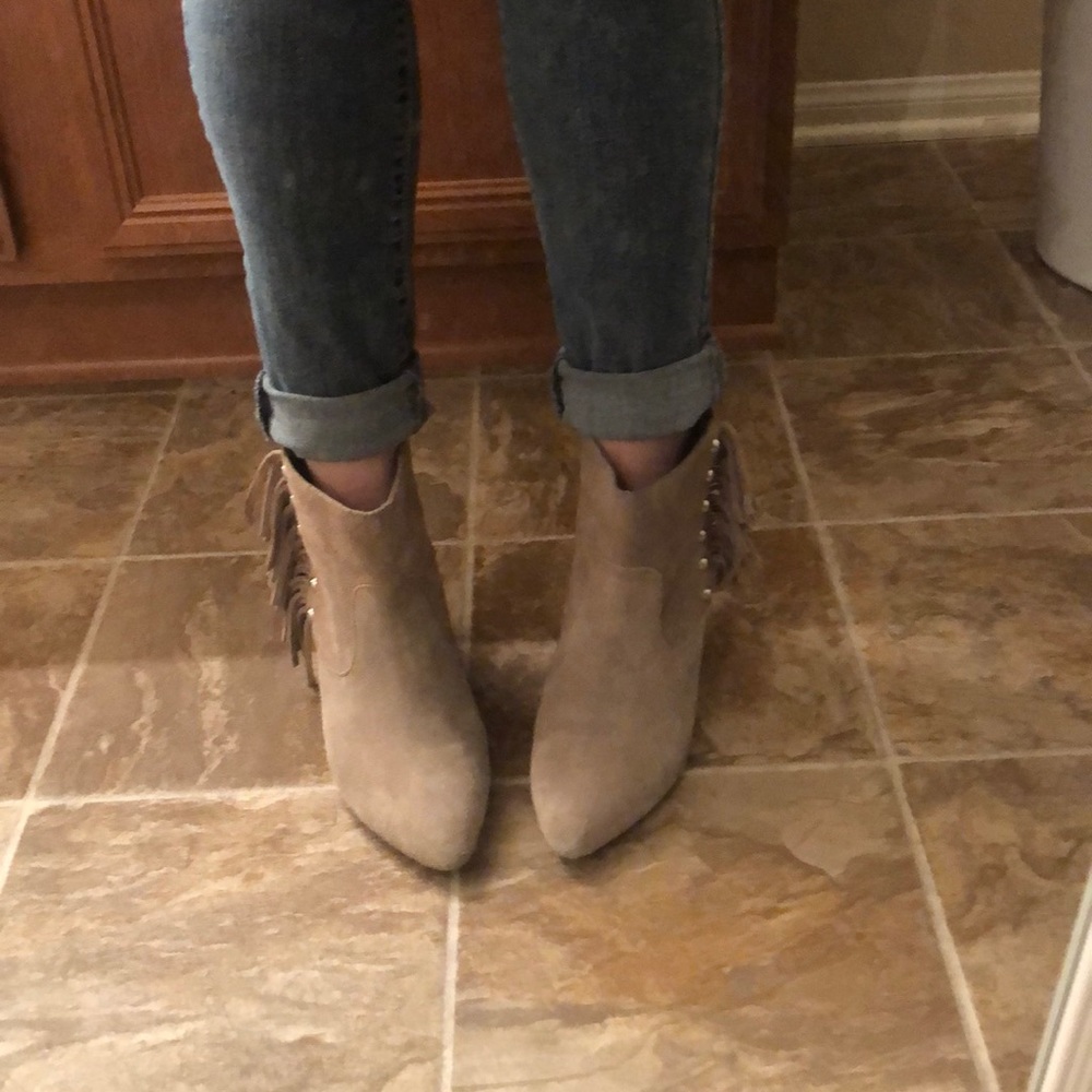 Like new INC ankle boots